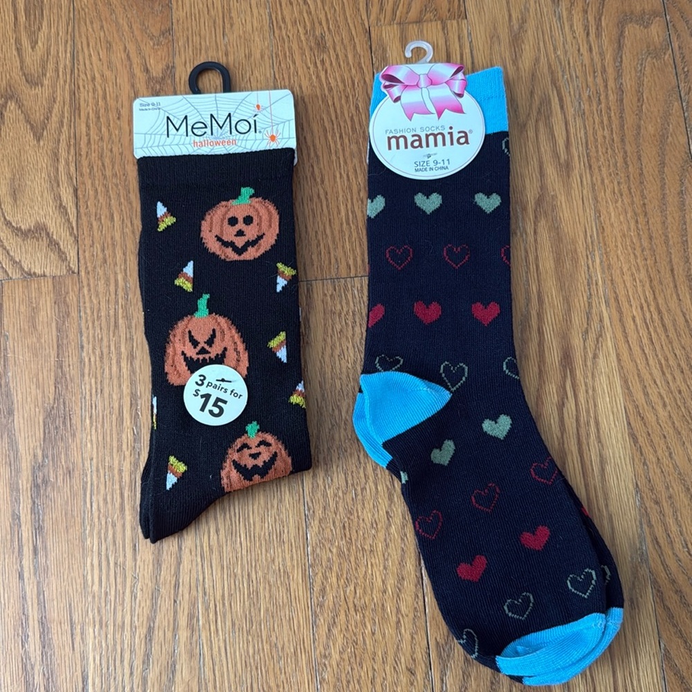 Holiday Socks. Two Pairs. Brand New. Size:9-11